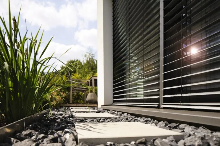 Effiziente Rollläden von Warema für optimalen Sonnenschutz